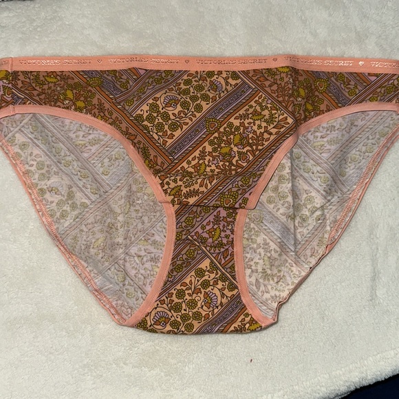 Victoria’s Secret Lot of 5 Panties Size L - Picture 8 of 12